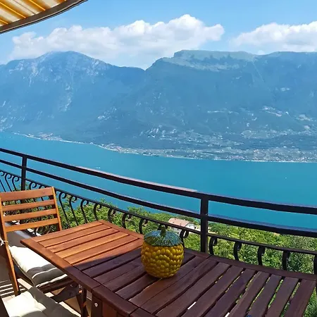 Casa Nonno Sergio View By Gardadomusmea * Tremosine